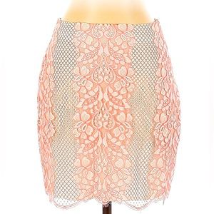 NWT Lovers and Friends Lace Skirt. Coral and Cream Lace over Silky Skirt. Small